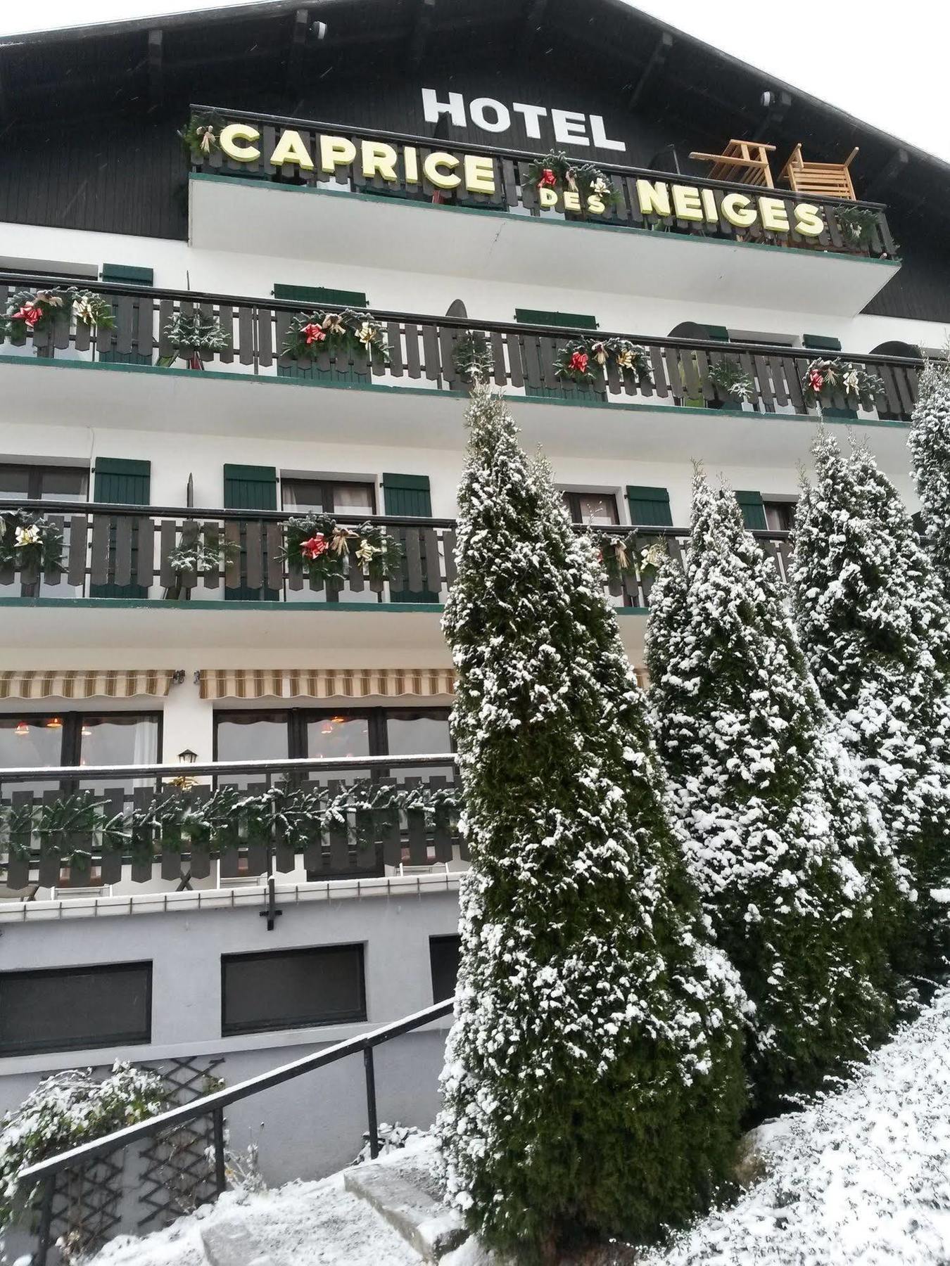 Logis Hôtel Le Caprice Des Neiges Combloux Buitenkant foto